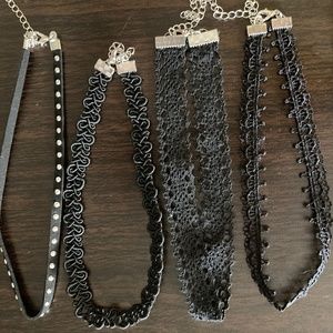Lot of 8 chokers